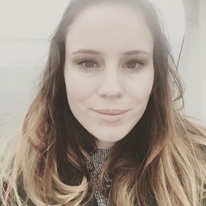 Meet your Posher, Emilee